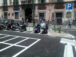 napoli parcheggio moto