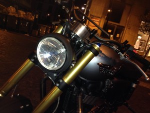 triumhp moto design customs