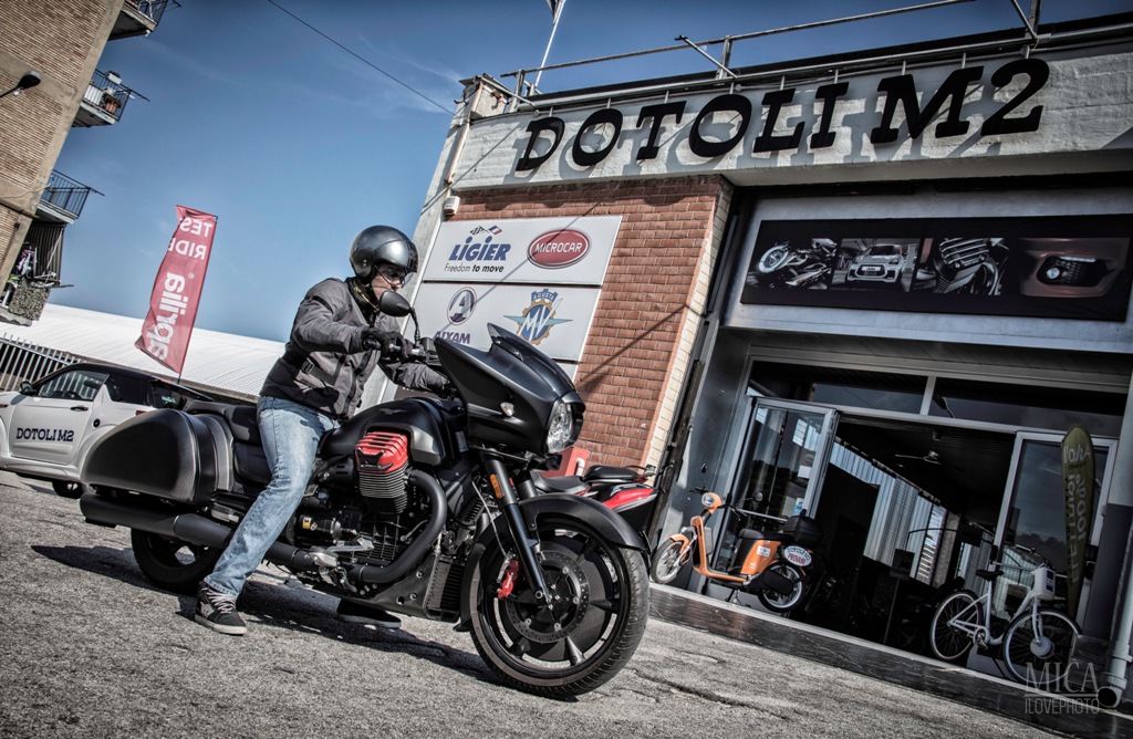 moto guzzi bagger mgx 21