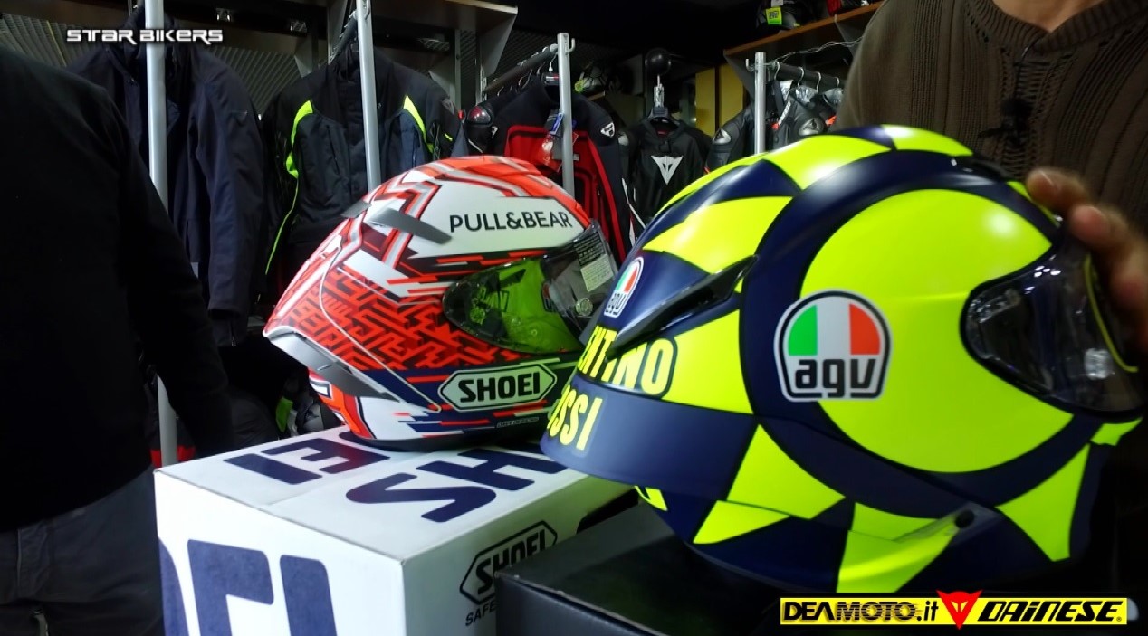 CASCHI VALENTINO ROSSI CASCO MARC MARQUEZ - STAR BIKERS