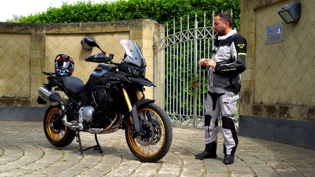 voge ds900x costagliola moto