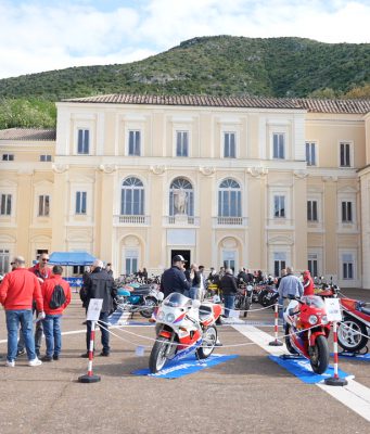 moto epoca aquile su due ruote sulle strade della seta