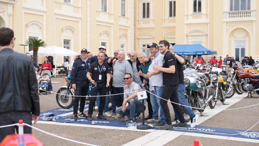 moto epoca aquile su due ruote sulle strade della seta
