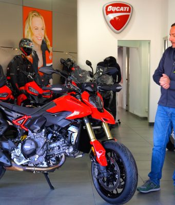 HYPERMOTARD V2 DUCATI CASERTA