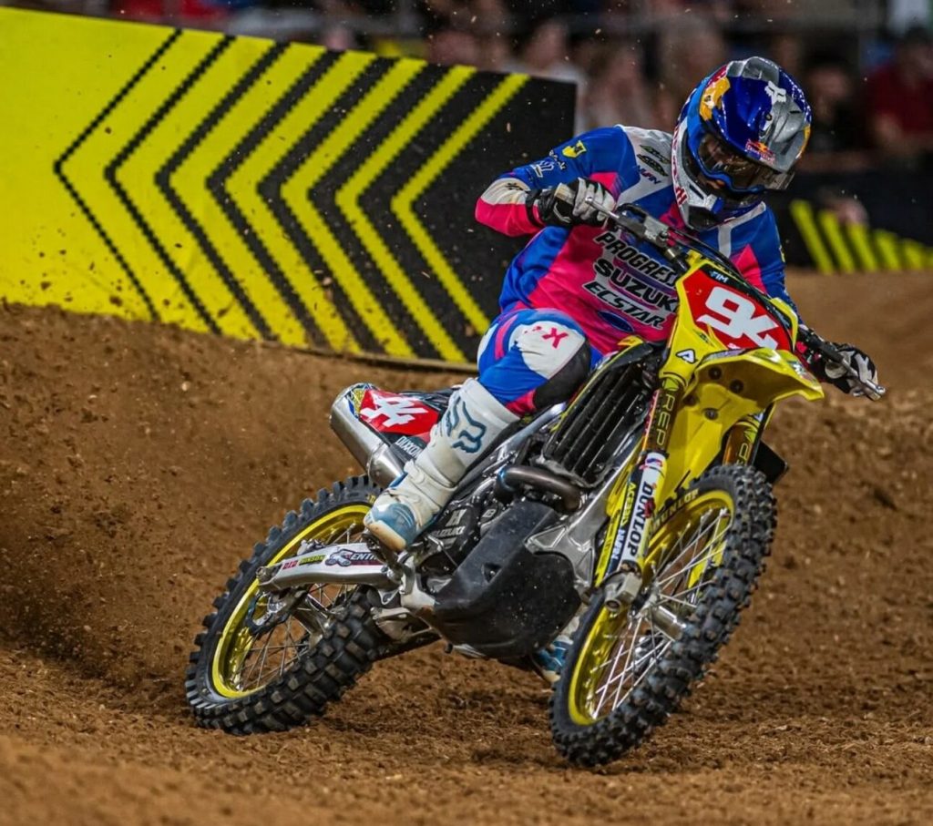 ken roczen suzuki cross