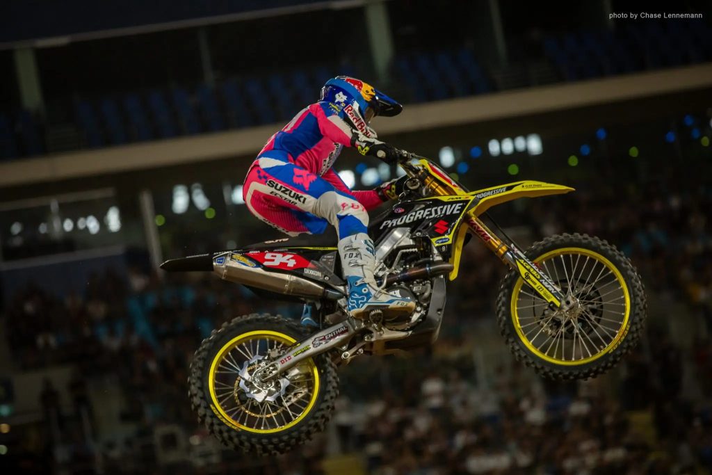 ken roczen suzuki cross