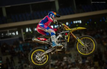 ken roczen suzuki cross