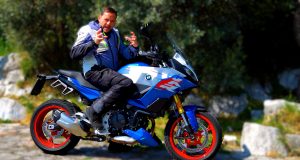 BMW F 900 XR – PERCHE’ CI PIACE?