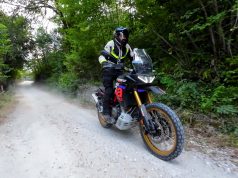APRILIA TUAREG 660 RALLY ora costa meno ed è perfetta
