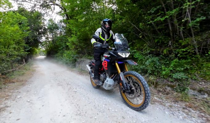 APRILIA TUAREG 660 RALLY ora costa meno ed è perfetta