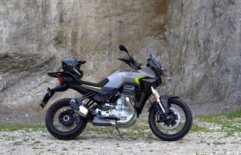 MOTO GUZZI STELVIO, una crossover dovrebbe partire da qui. Ora costa anche meno!